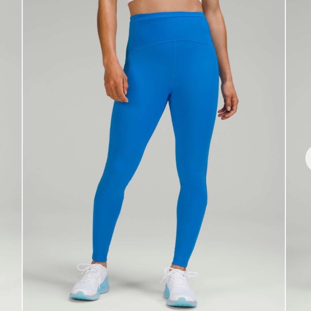Lululemon Swift Speed High-Rise Tight 28"
Poolside 4 Blue - Picture 3 of 10